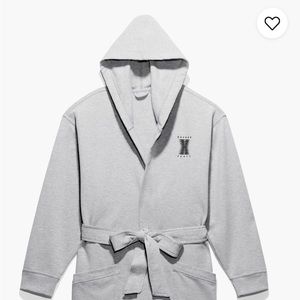 Grey Savage FENTY Robe (short) in a XS/S